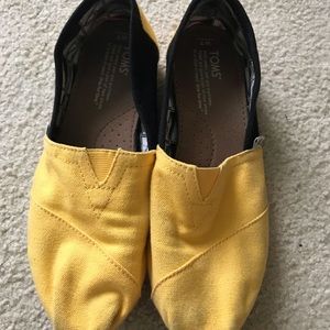 Toms shoes